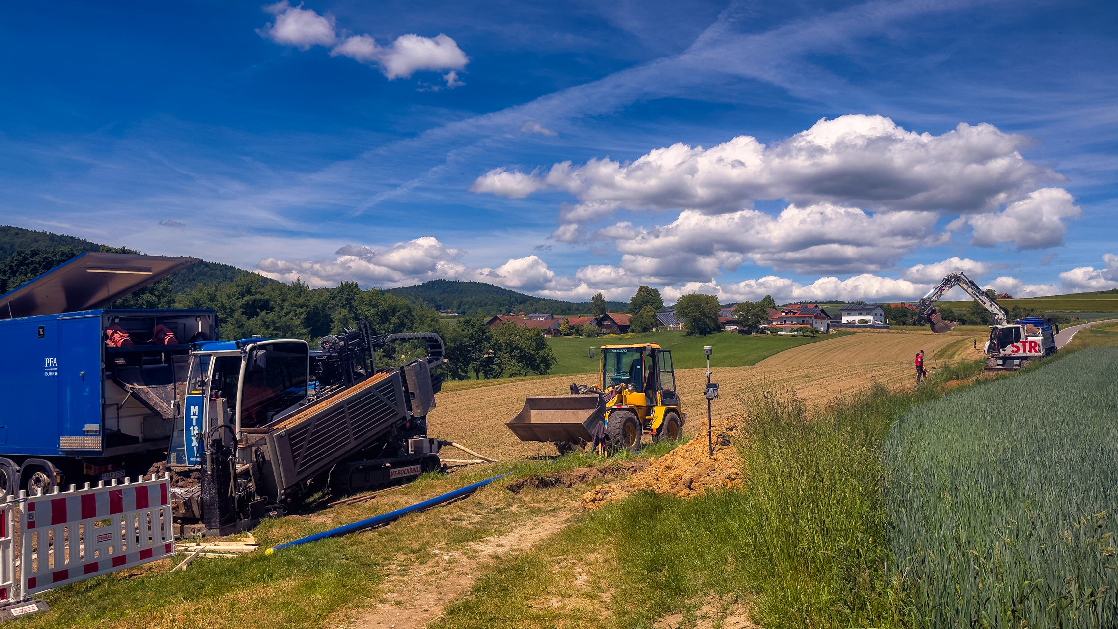 Baustellenfoto mit baustellenfahrzeugen
